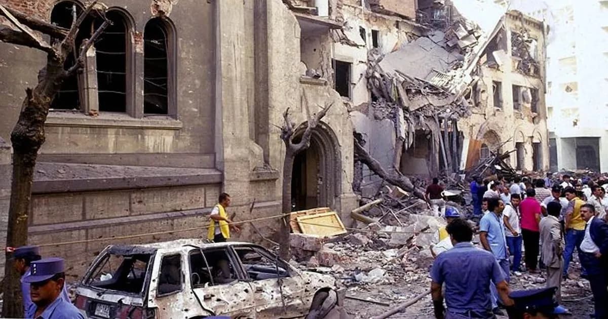 Reflexiones sobre el atentado a la Embajada de Israel: un recuerdo que nos une