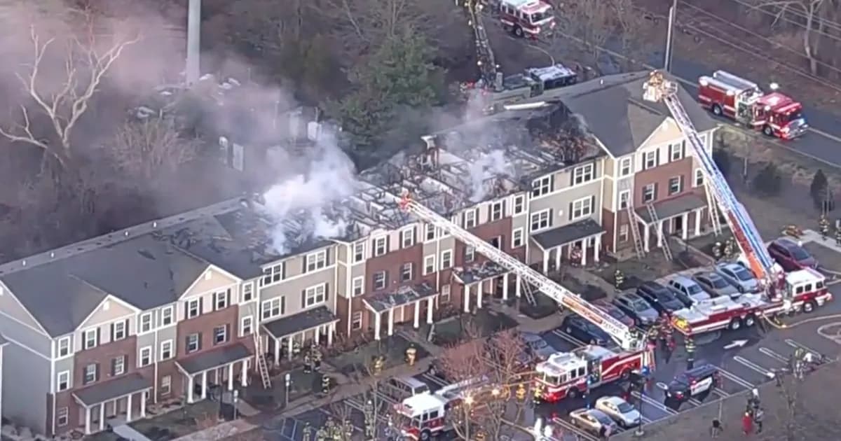 Incendio en Branchburg deja a más de 60 personas sin hogar