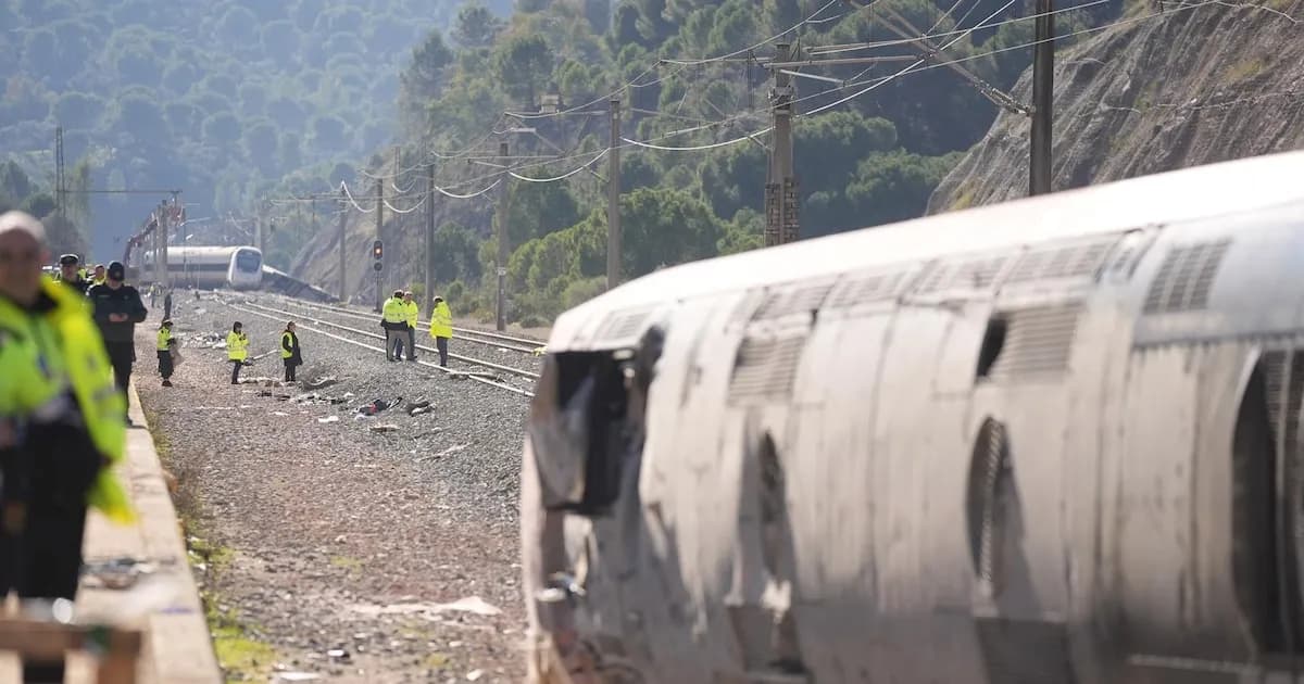 Renfe se declara víctima del accidente en Adamuz y promete transparencia en la investigación