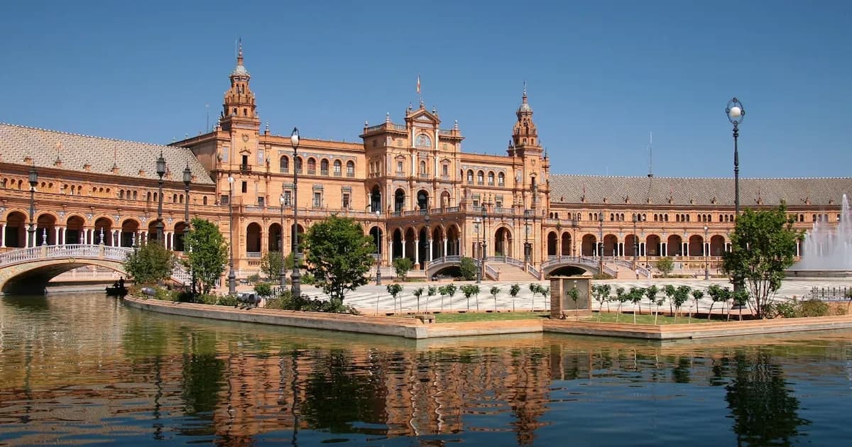 Clima en Sevilla: Pronóstico y Consejos para el Domingo 22 de Marzo