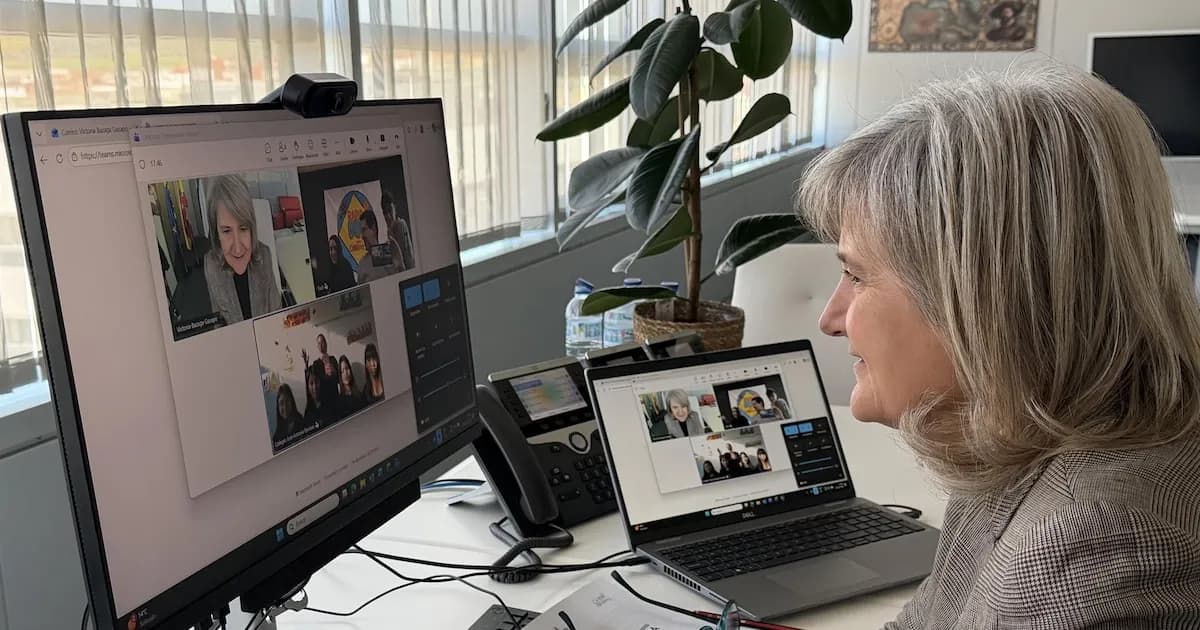 Escuelas de Perú y España triunfan en el concurso Extremestiza Podcast