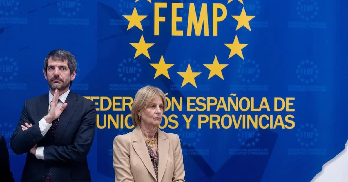 Urtasun destaca la contribución de las mujeres en el ámbito literario durante los premios María Moliner