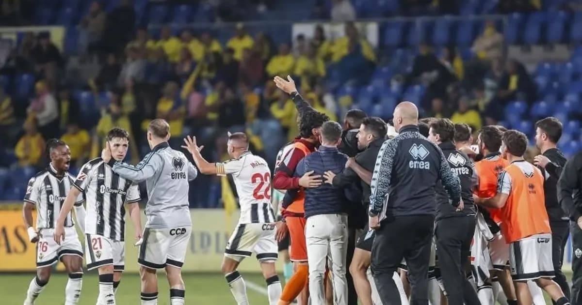 El Castellón rescata un empate en Gran Canaria y complica a Las Palmas