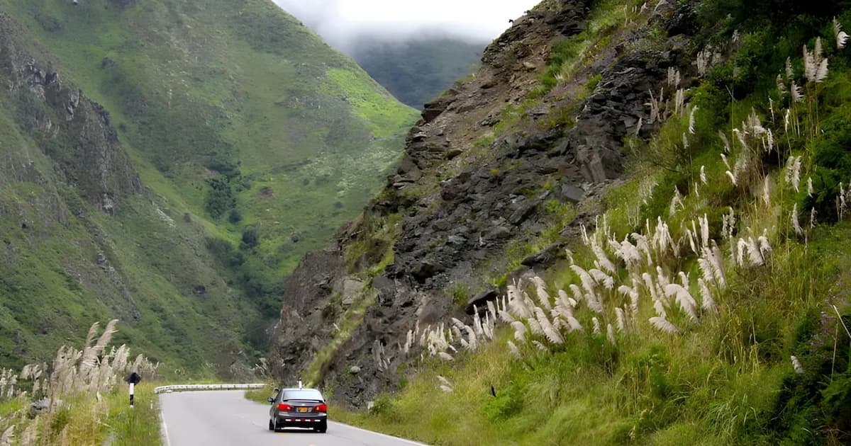 Balcázar busca financiamiento para la Nueva Carretera Central en medio de tensiones sociales