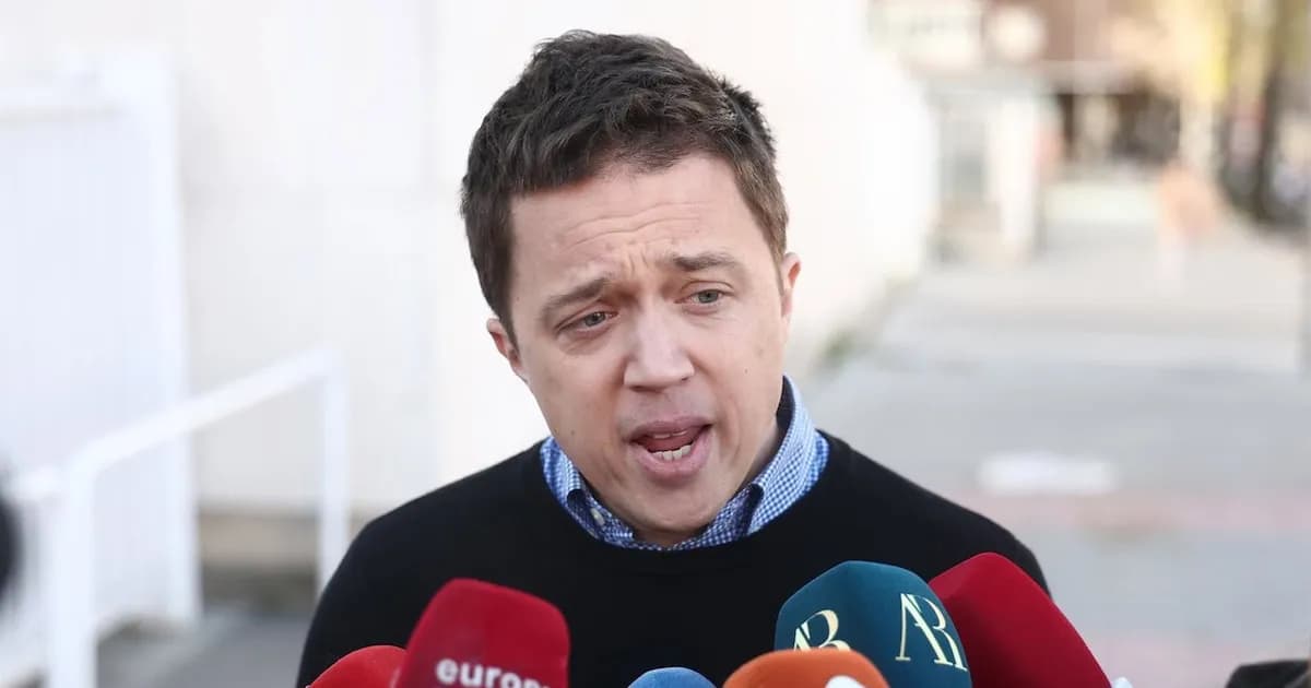 Íñigo Errejón se presenta en los tribunales y reafirma su inocencia tras la ausencia de Mouliaá