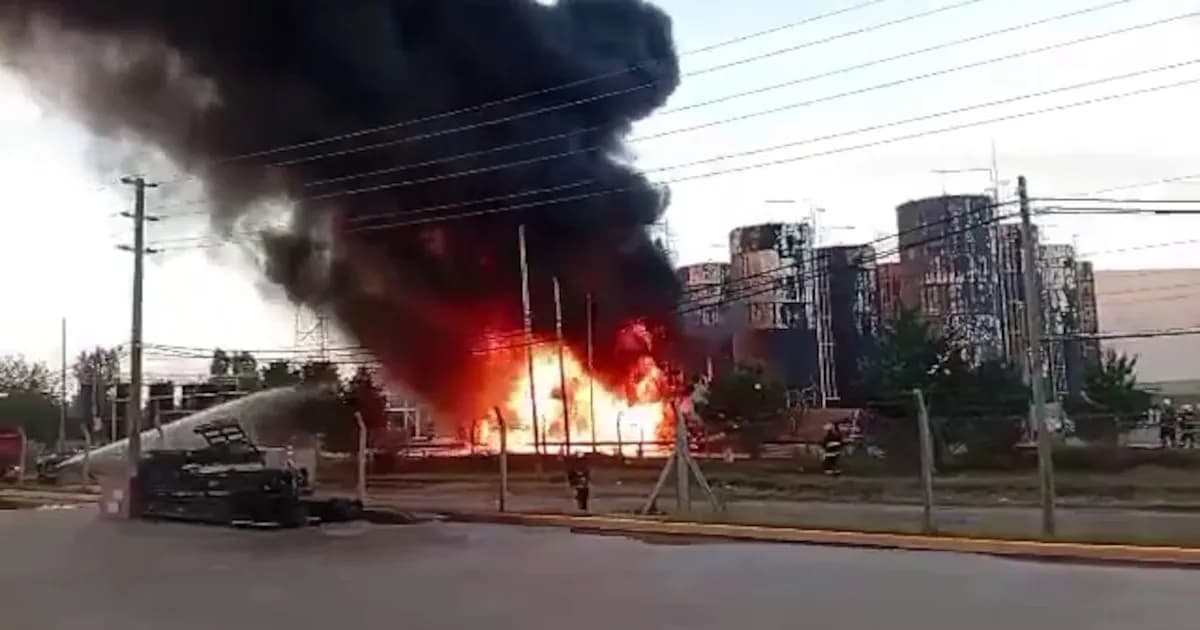 Tragedia en Pilar: un operario falleció en incendio en refinería y otro fue hospitalizado