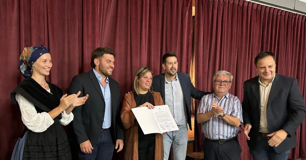 Gimena Llamedo cierra su primera visita al Cono Sur en La Plata con un emotivo homenaje