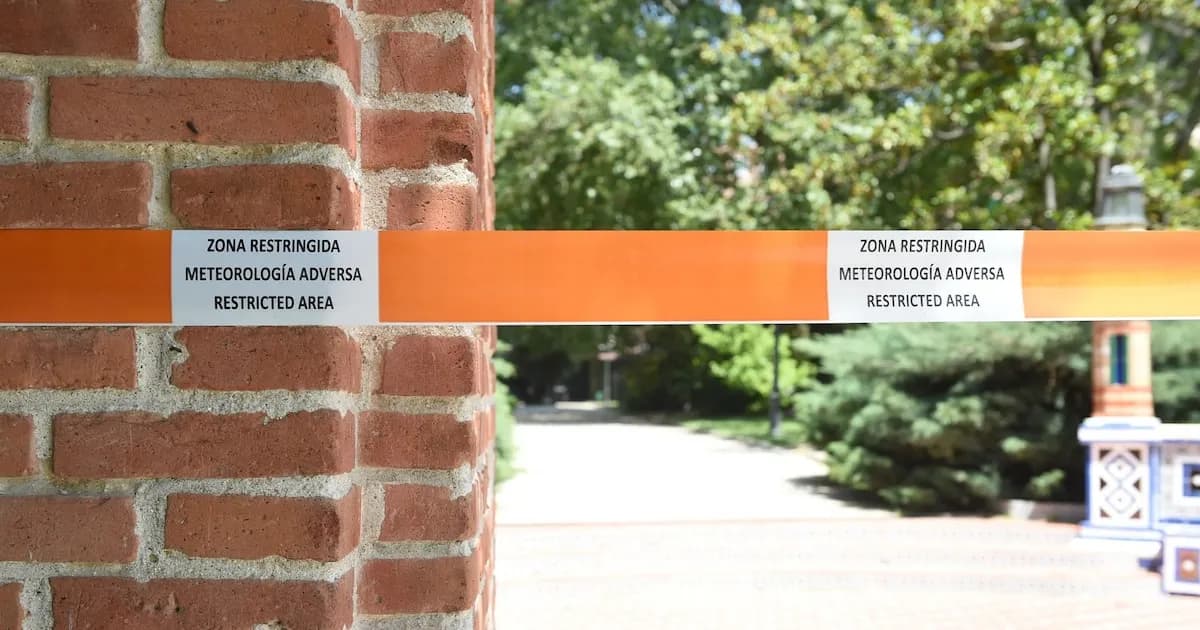 Cierre de parques en Madrid por fuertes vientos: El Retiro y otros espacios afectados