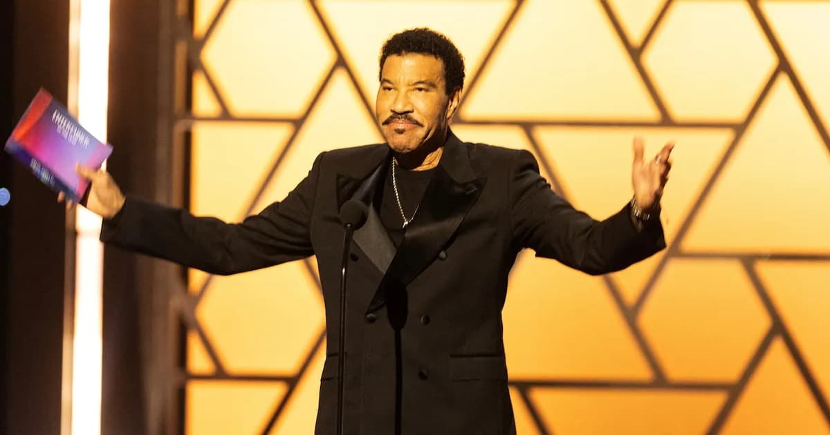 Lionel Richie reflexiona sobre su legado y la vida familiar tras su homenaje en los Oscar