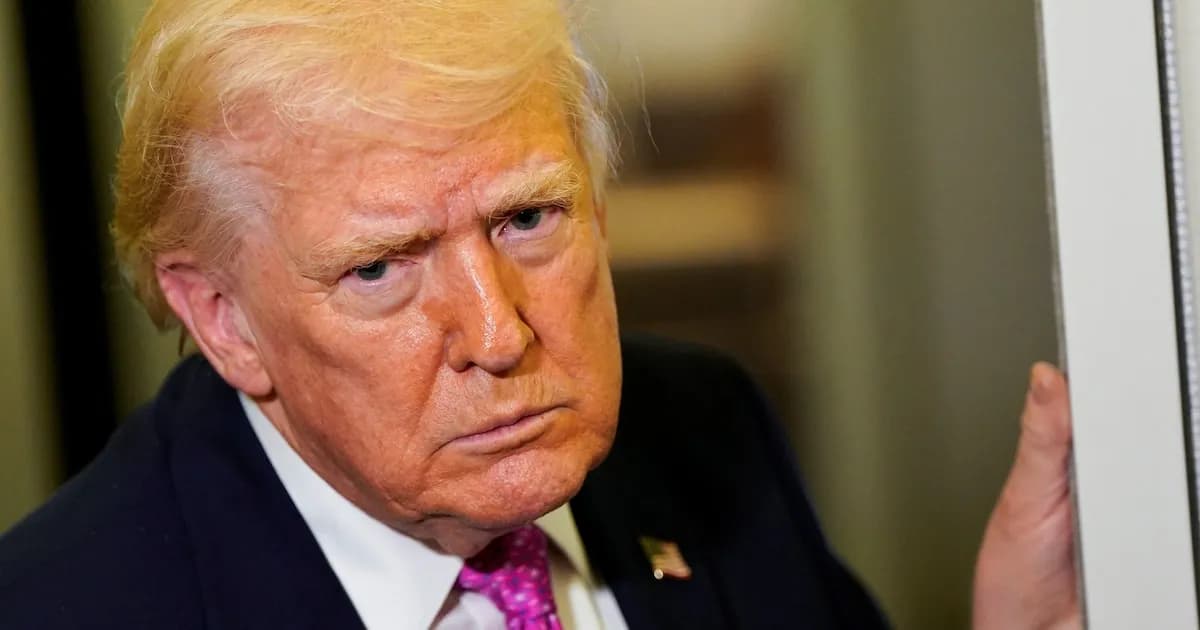 Trump no bloqueará la llegada de un buque ruso a Cuba: "Lo necesitan para sobrevivir"