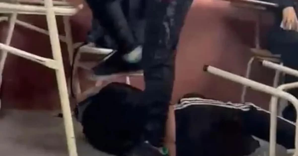 Protesta en Mar del Plata tras agresión a un adolescente en la escuela secundaria