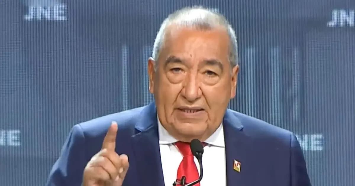 Mario Vizcarra propone un modelo integral de agua y educación en el debate presidencial 2026