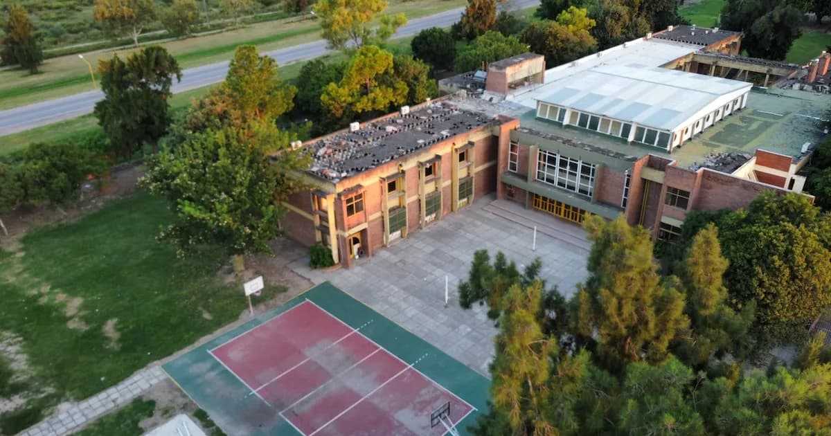 Tragedia en San Cristóbal: el trágico tiroteo en una escuela desata el debate en la comunidad