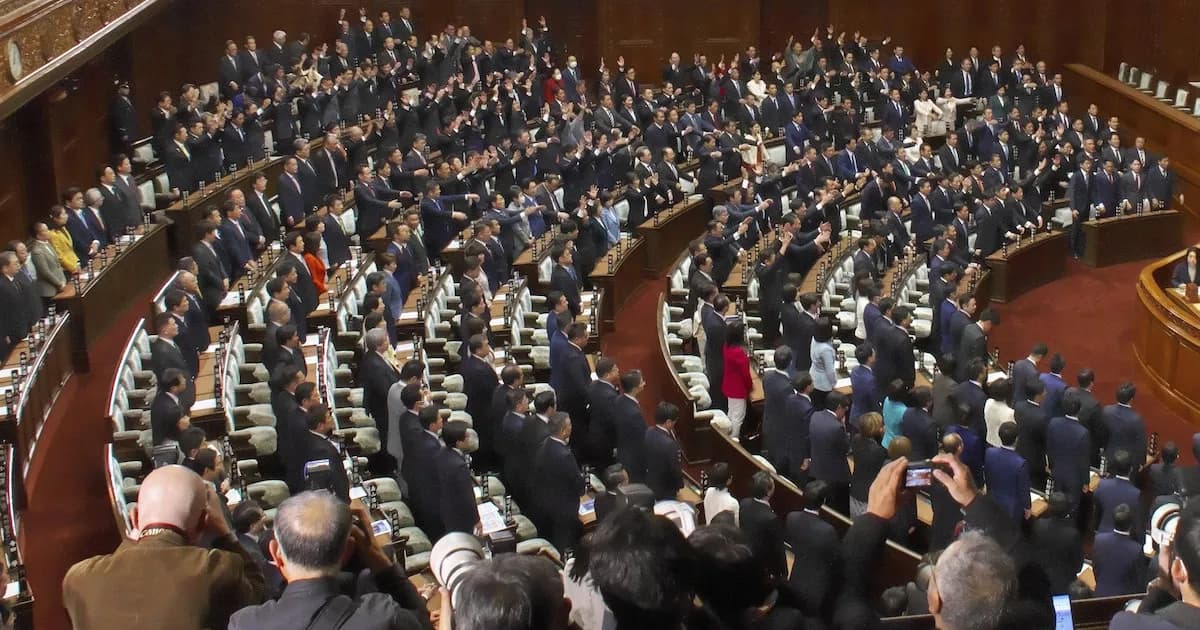Argentina: Renuncia al completo el Gobierno de Takaichi ante su investidura en el Parlamento japonés