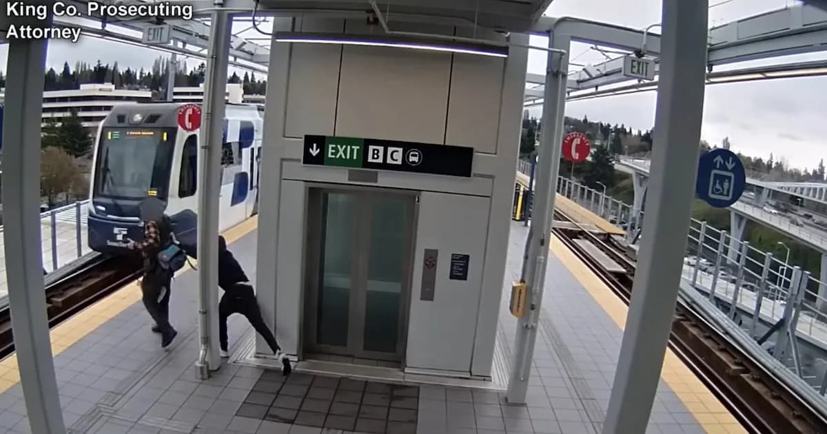 Detienen a un hombre por intento de asesinato en estación de tren en Seattle