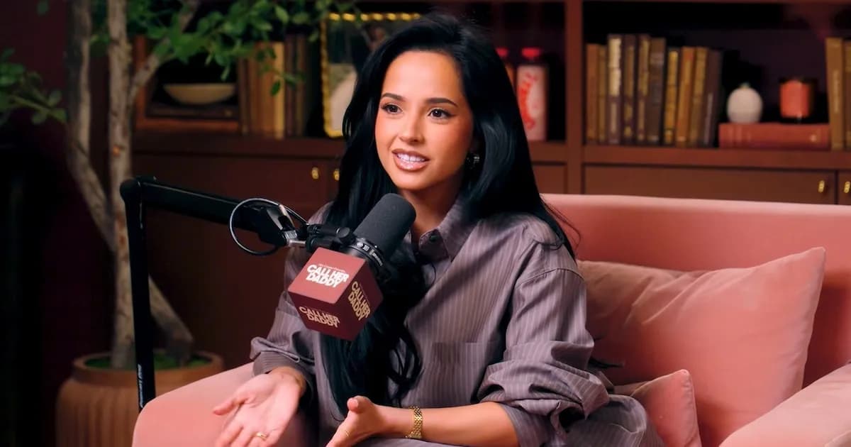 Becky G reflexiona sobre su vida y el impacto de la fama en su autenticidad