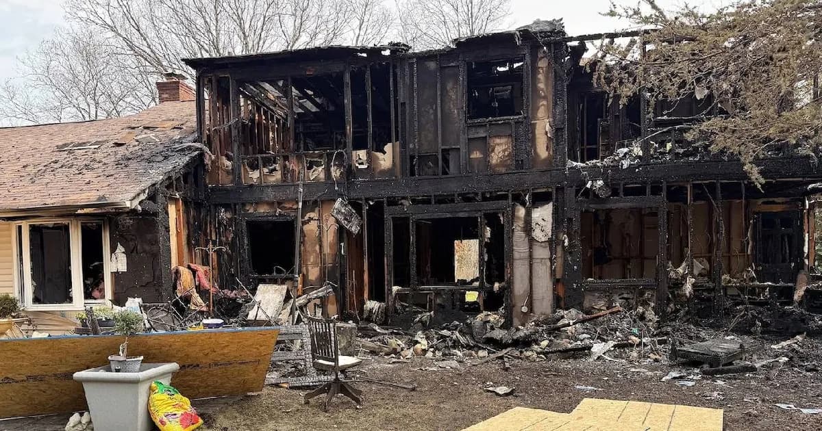 Heroísmo juvenil: Un joven salva a su vecina de un incendio en Long Island