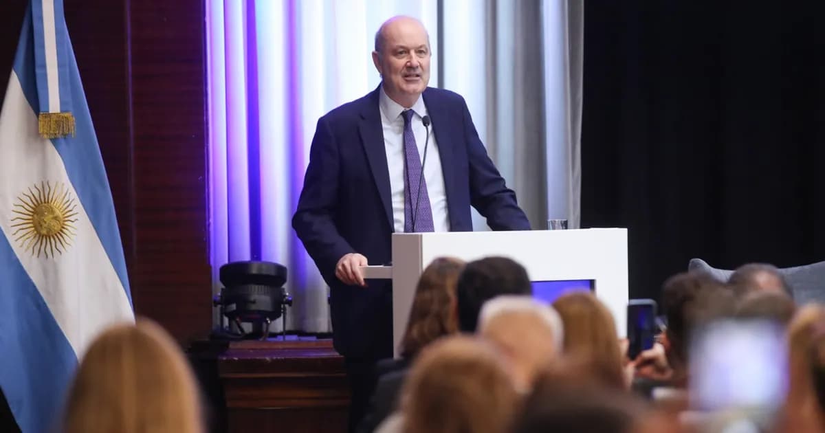 Sturzenegger presentará en el Senado la controvertida ley sobre propiedad privada del Gobierno