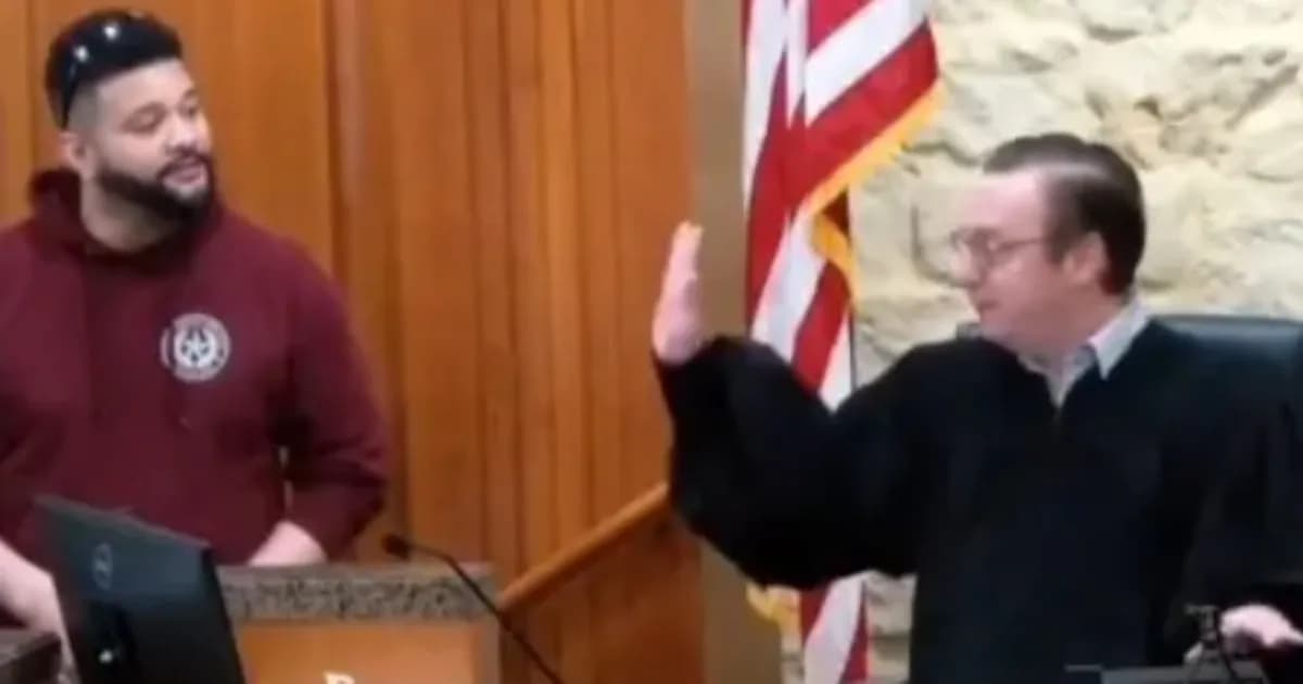 Abogados de Texas apoyan a colega tras denuncia de maltrato en tribunal