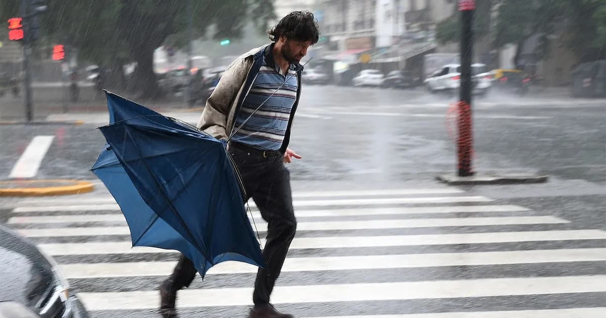 Alertas por tormentas y vientos en varias provincias: pronóstico del clima en CABA