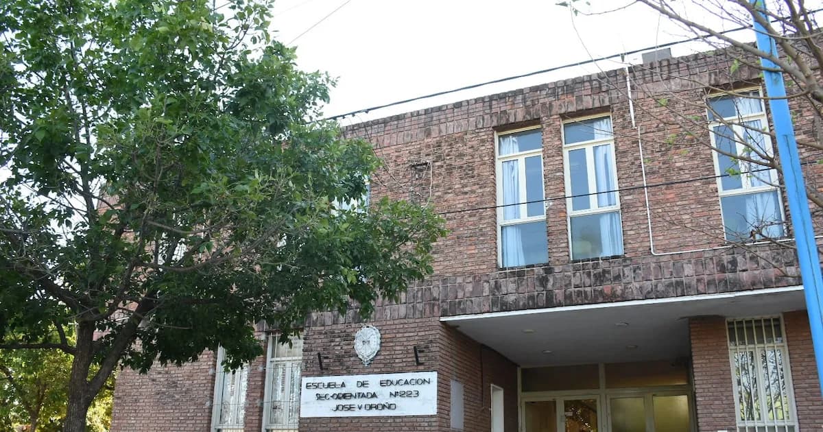 Reapertura de la Escuela Normal de San Cristóbal tras tragedia