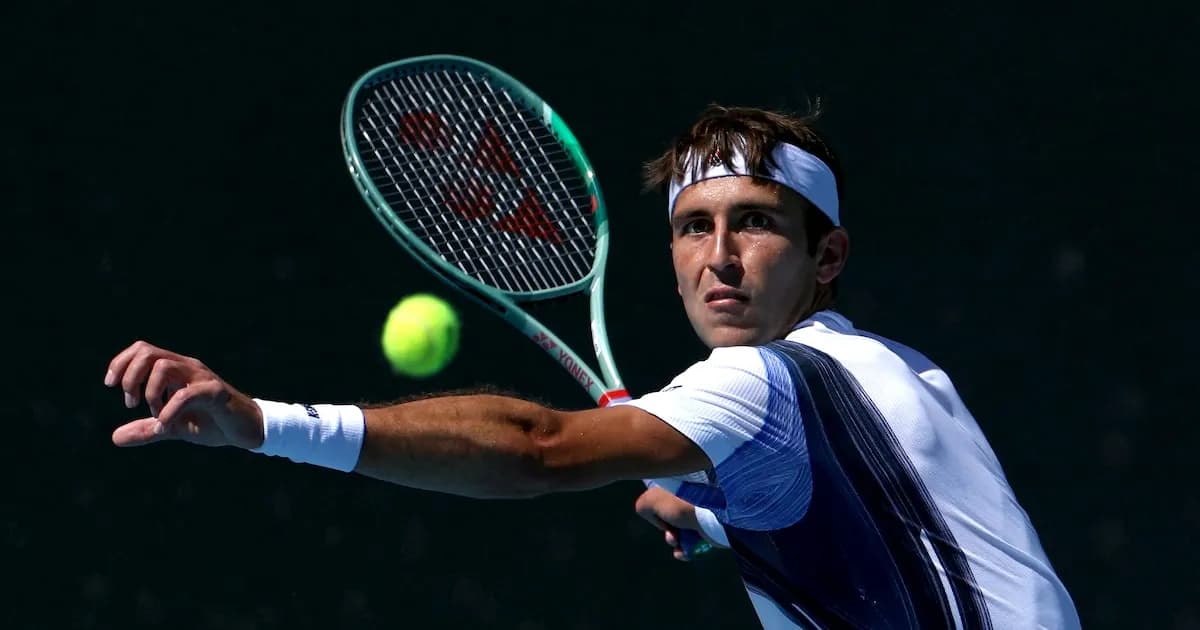 Tomás Etcheverry cede el primer set ante Alejandro Tabilo en la final del Río Open