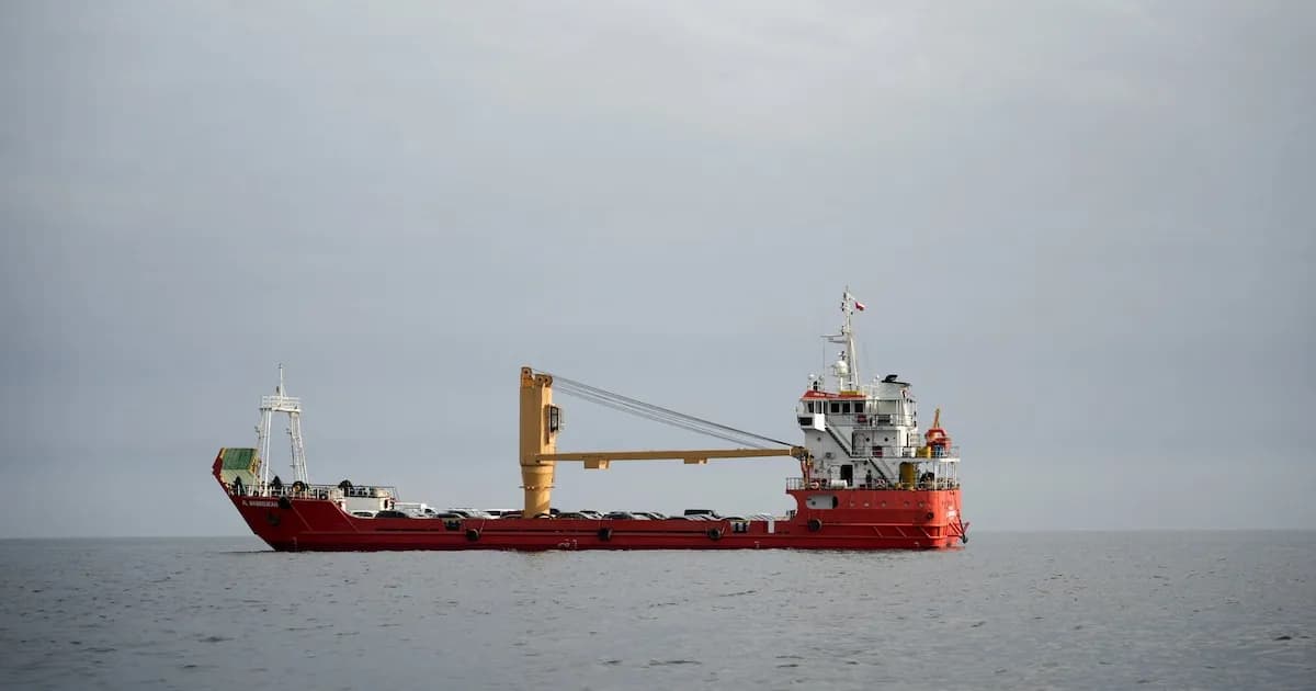 Crisis en los mercados: el petróleo se dispara y las acciones caen tras bloqueo de Ormuz