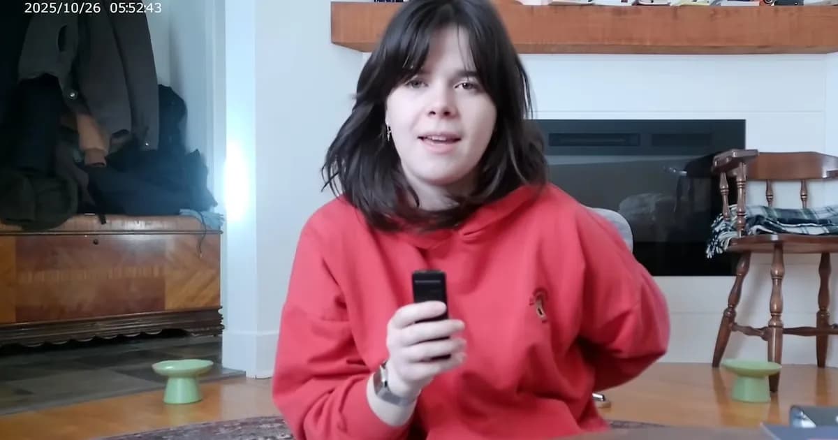 Un año desconectada: la artista que renuncia a las pantallas para reencontrarse con la creatividad