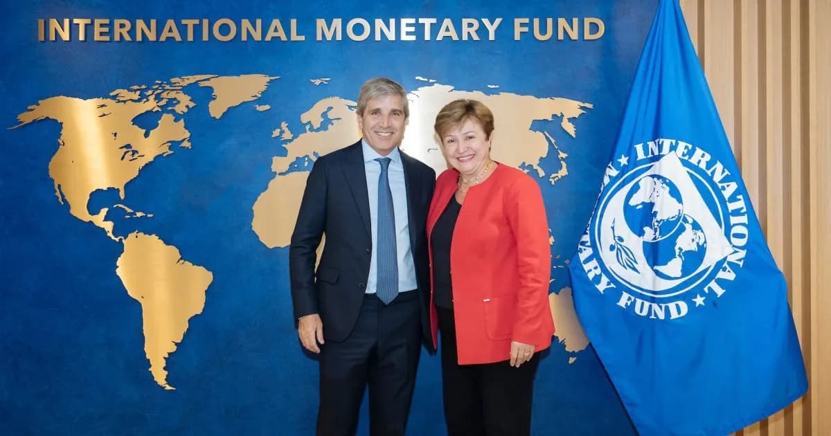 Luis Caputo se dirige a Washington para avanzar en el acuerdo con el FMI