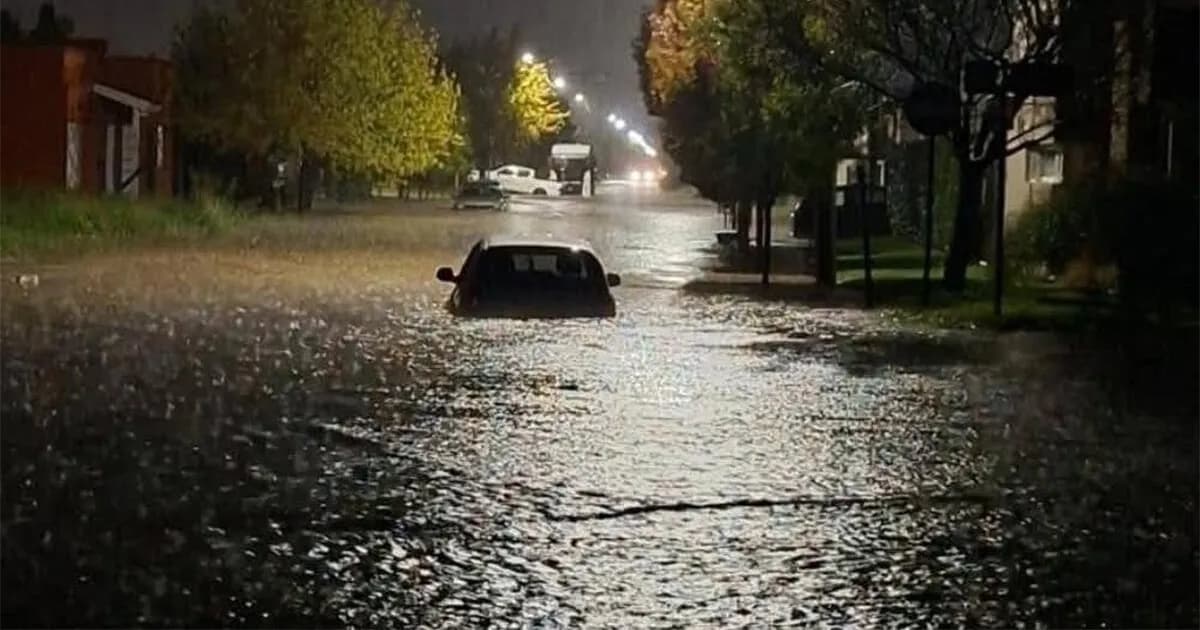 Inundaciones en Coronel Suárez: más de 100 mm de lluvia causan caos en la ciudad
