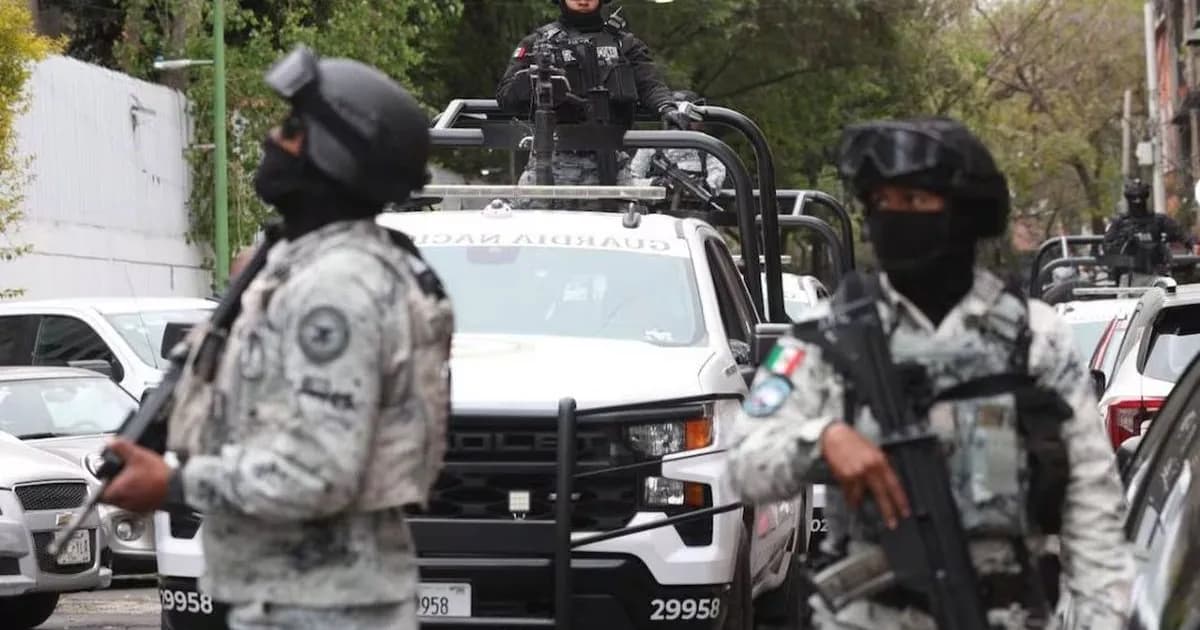 México enfrenta bloqueos y disturbios tras la muerte de El Mencho