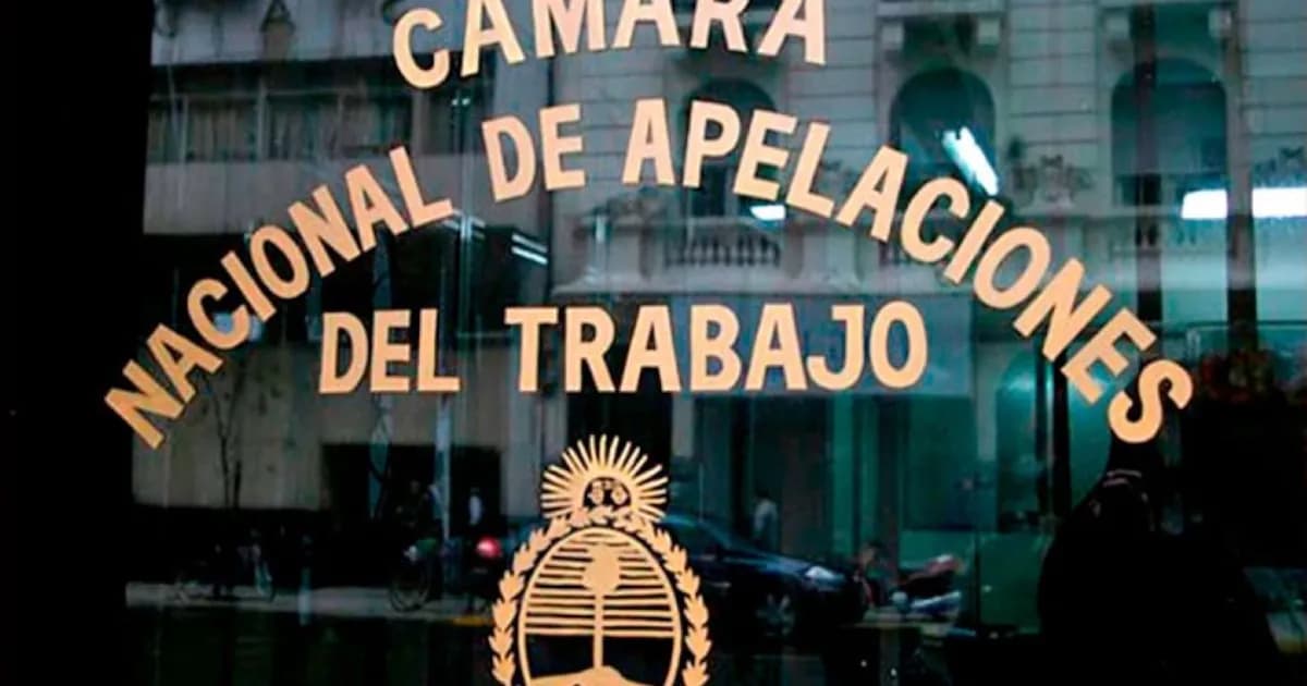 Judiciales ocupan edificio en rechazo a transferencia de competencias a CABA