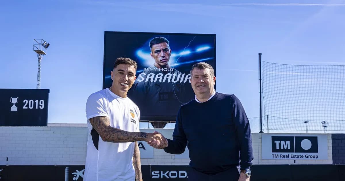 Renzo Saravia se une al Valencia CF para reforzar su defensa