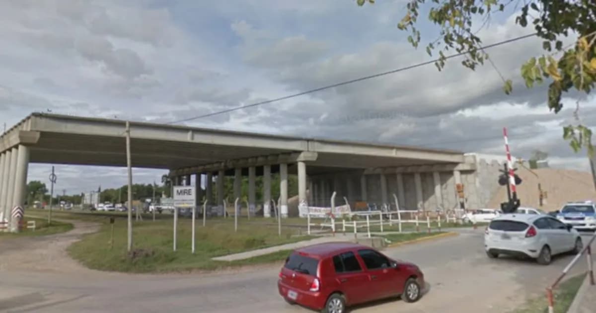 Tragedia en Merlo: un niño de 10 años pierde la vida al caer de un puente