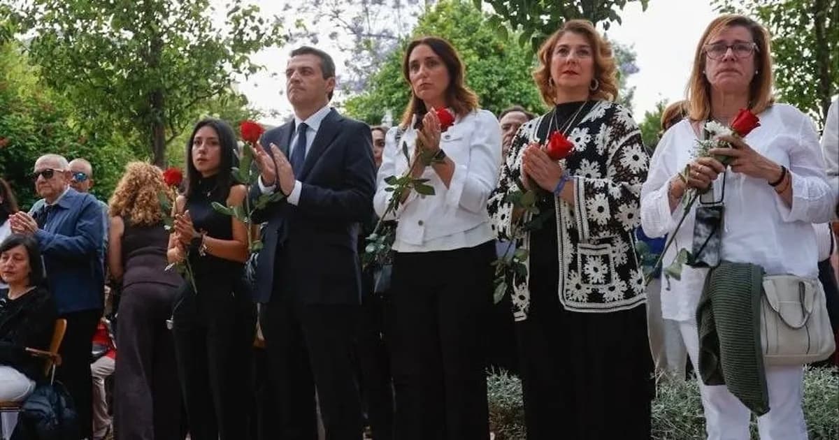 Córdoba rinde homenaje a las víctimas del trágico accidente ferroviario en Adamuz