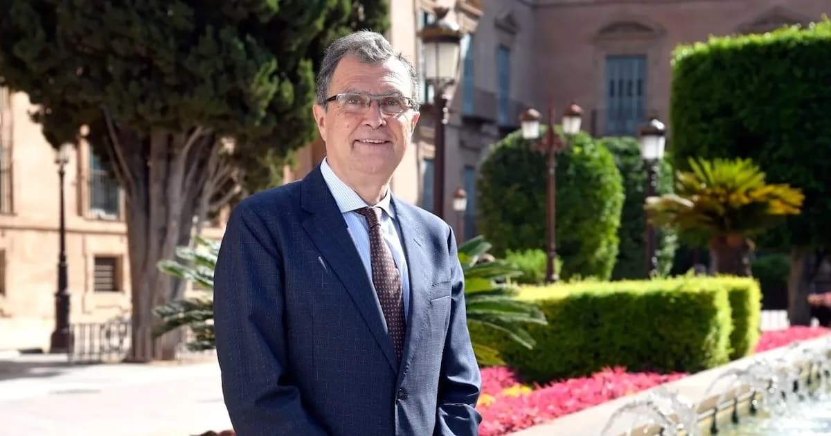 Capilla ardiente de José Ballesta se establecerá en el Ayuntamiento de Murcia
