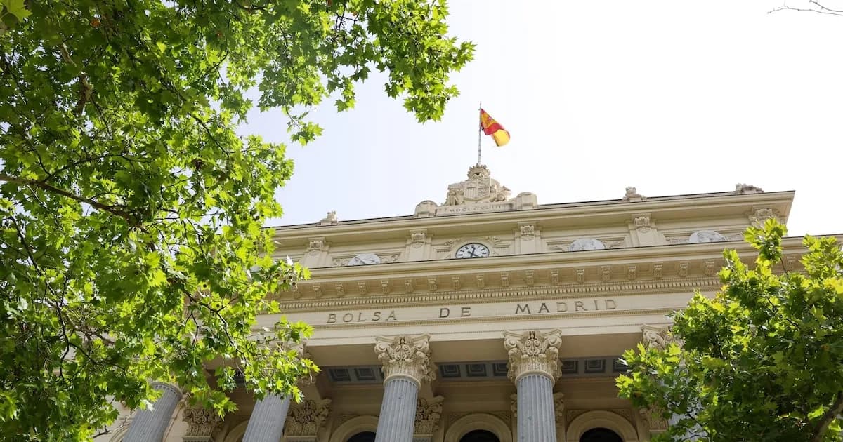 El Ibex 35 inicia la jornada con leves descensos por la inestabilidad en Medio Oriente