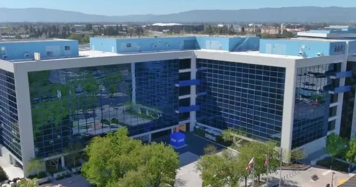 Intel: el sorprendente ascenso de sus acciones y su nueva estrategia en el mercado