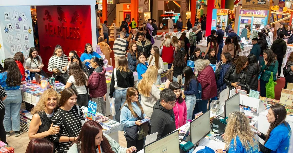 La Feria del Libro: Un Encuentro Intergeneracional y un Refugio Cultural