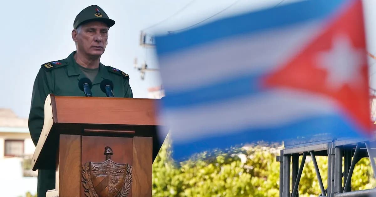 Exgeneral cubano urge a sus pares a desobedecer órdenes represivas del régimen