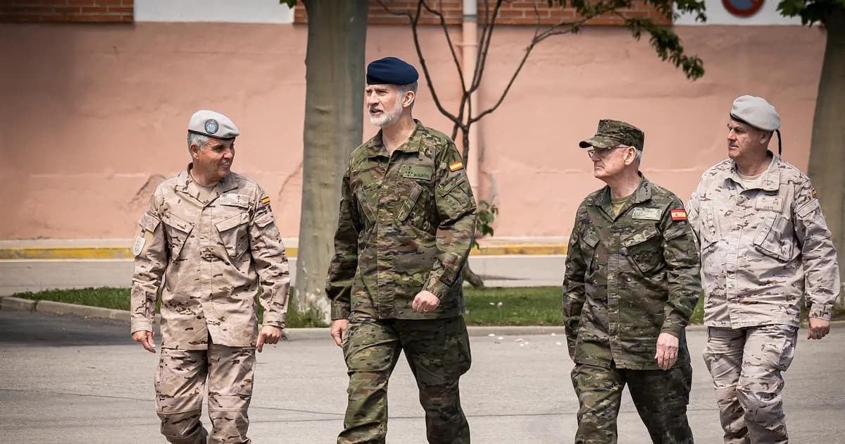 Felipe VI se reúne con el Mando del Ciberespacio para fortalecer la defensa digital de España