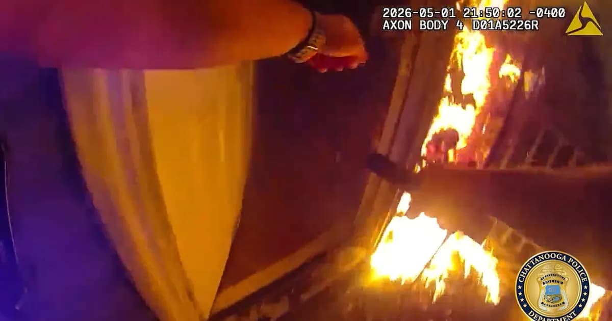 Valiente rescate en Tennessee: un policía salva a una madre y sus hijos de un incendio devastador