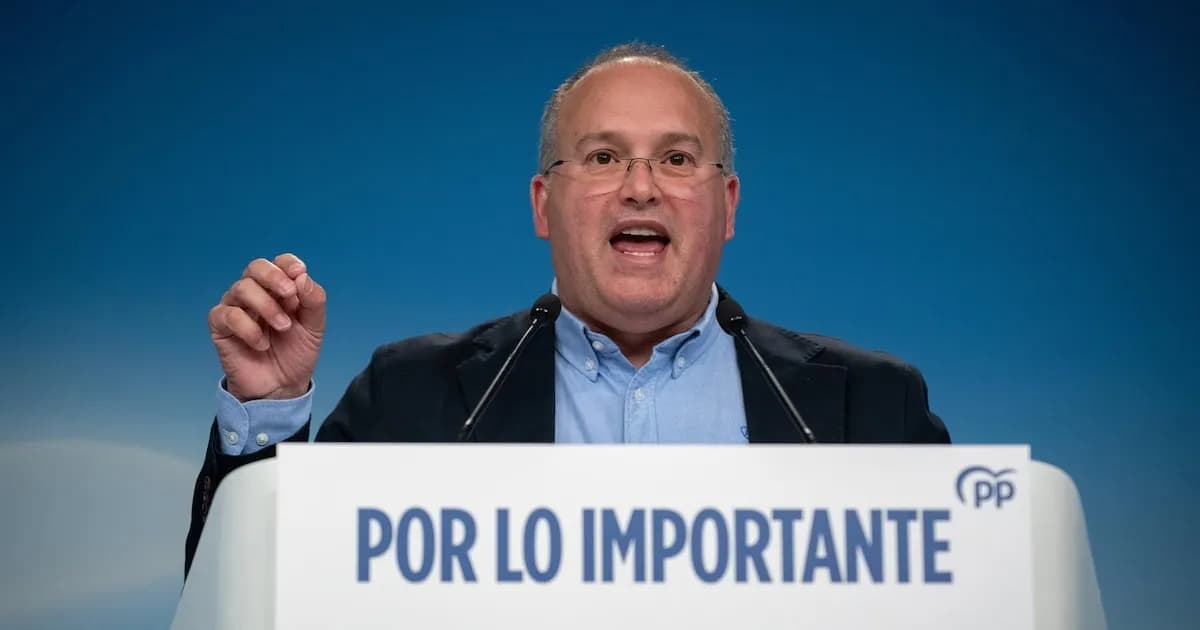 Feijóo celebra triunfo de Moreno y el colapso del PSOE en Andalucía