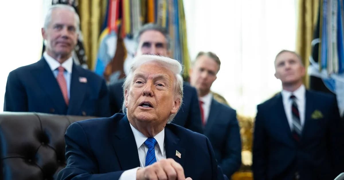 Trump sugiere que la Fed podría esperar para reducir tasas hasta que finalice el conflicto en Irán