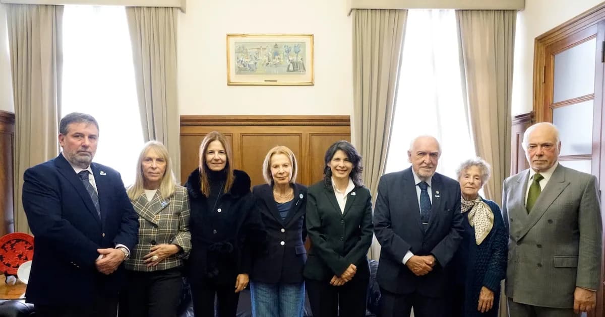 Gil Lavedra dialoga con el Tribunal Superior sobre reformas en la abogacía porteña