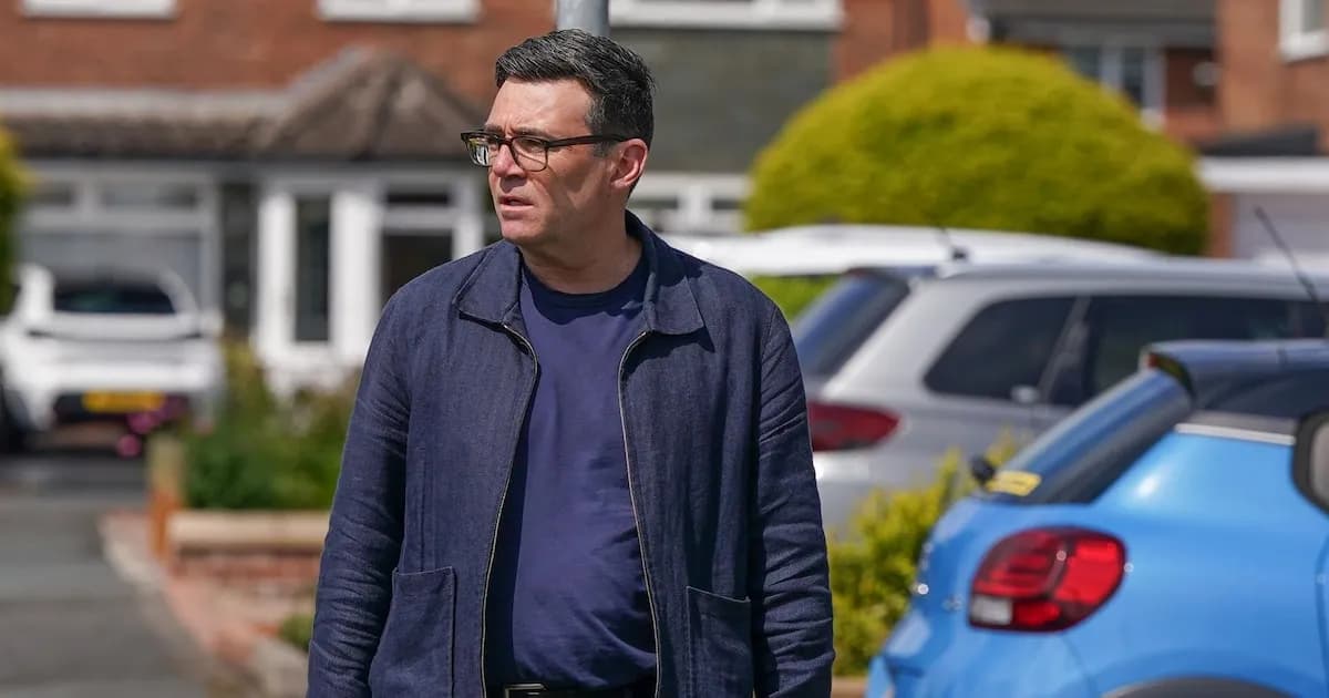 Andy Burnham lanza campaña para elecciones parciales en busca de transformar el laborismo