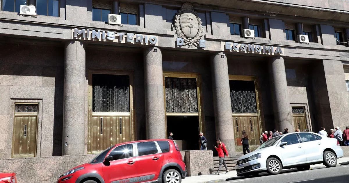 El Tesoro argentino se prepara para renovar $11 billones en deuda y completar la colocación del Bonar 2027
