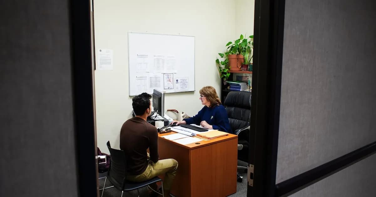 Nueva normativa complica la obtención de la green card para extranjeros en EE. UU.