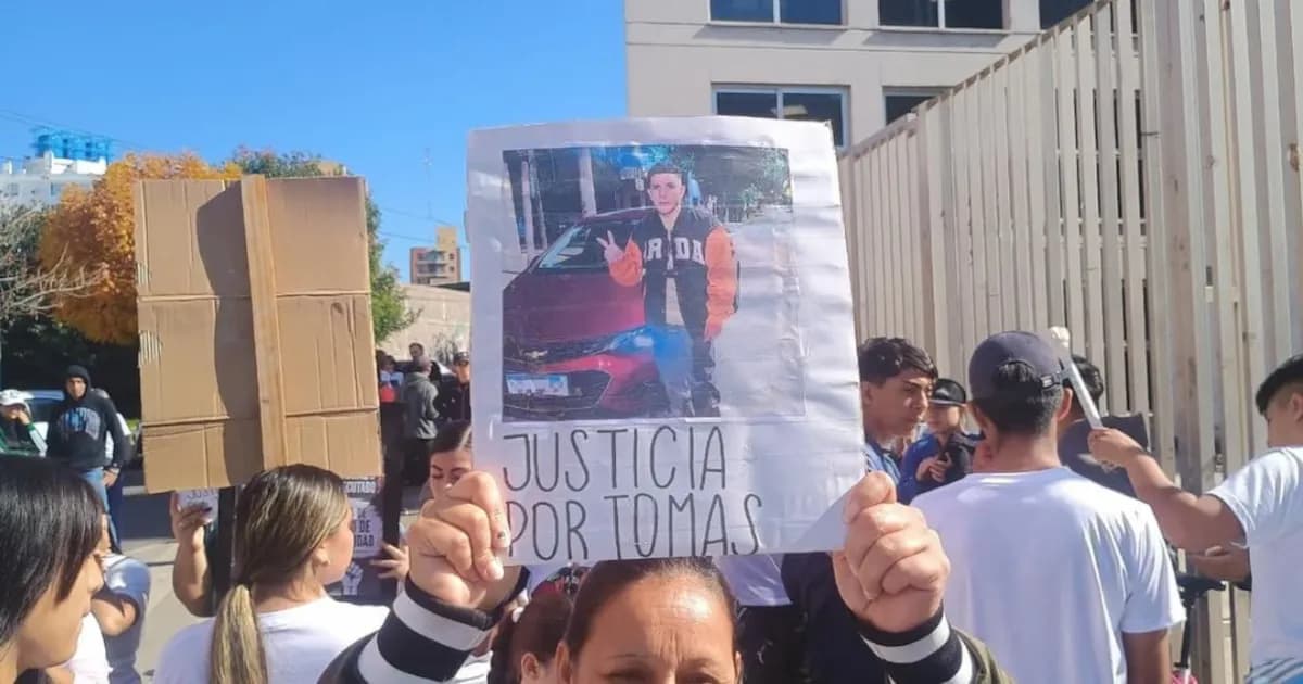 Prisión domiciliaria para policía involucrada en la muerte de joven en comisaría de Córdoba