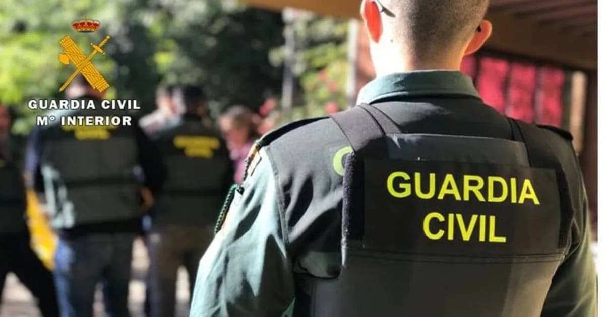 Detienen a un fugitivo por retener a su expareja en Beniel, Murcia
